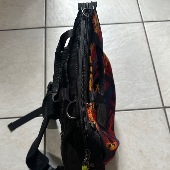 Pendleton Wool Backpack Aztec Design - Picture 5 of 13